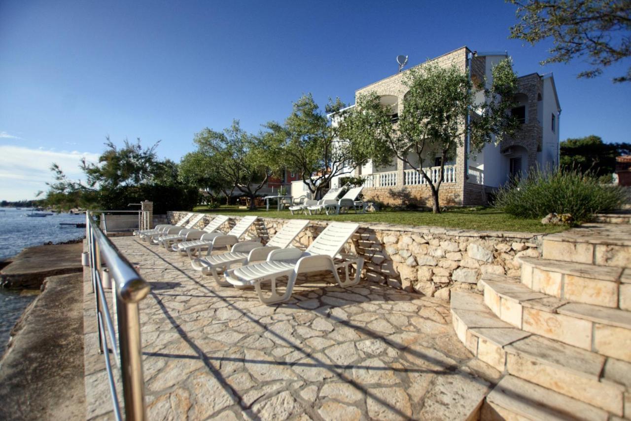 Apartments By The Sea Kozino, Zadar - 5803 ภายนอก รูปภาพ